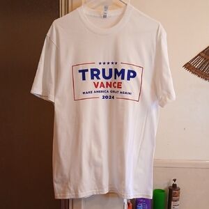 Trump-Vance 24', White Graphic T-Shirt. Sz.med.